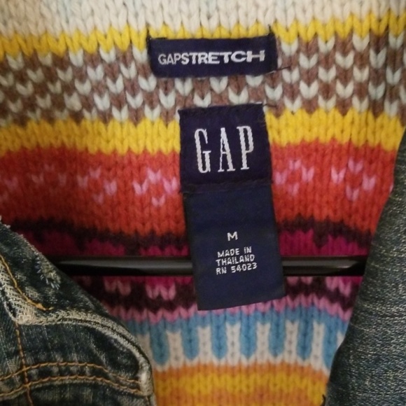 Vintage Gap jean jacket with sweater lining - Picture 2 of 5
